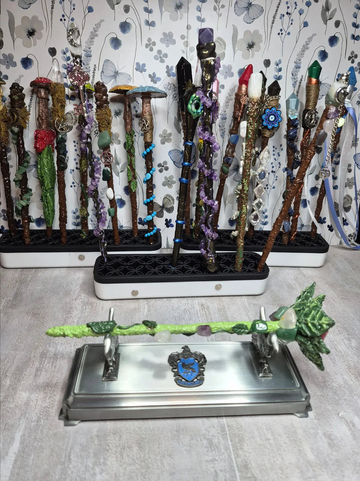 MW07, MAGICAL COLLECTION, Wand, Rose Magic, just under 9", w/Amathyst, Rose Quartz, & Aventurine, Cosplay, Renfest, Witch, Warlock, Harry Potter Party