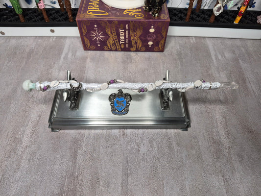 MW26 "Howliting at the Moon" 11" Wand