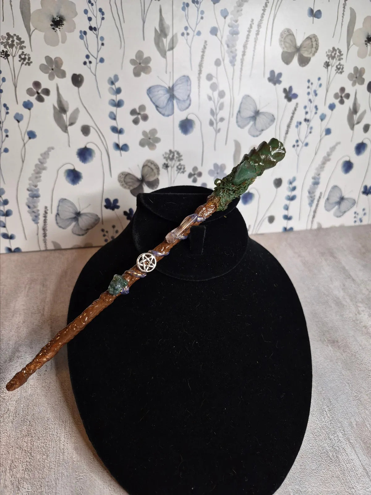 MW02, Magical Collection, Wand, Aventurine, Howlite, Moss Agate, on Pinecone, Approx 9", Cosplay, Ren Fest., Witch, Warlock, Harry Potter Party